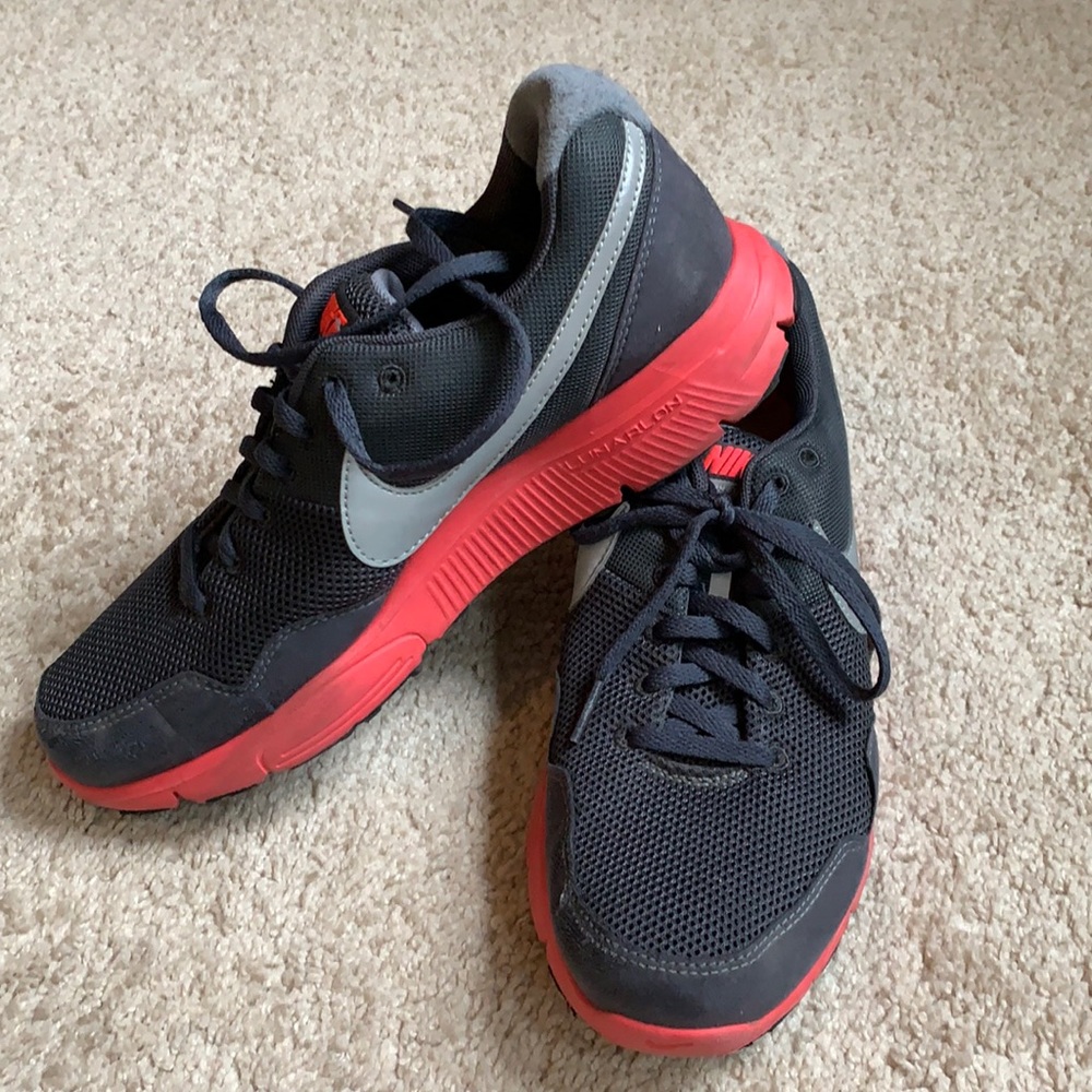 Nike Lunarfly sneakers. 8.5